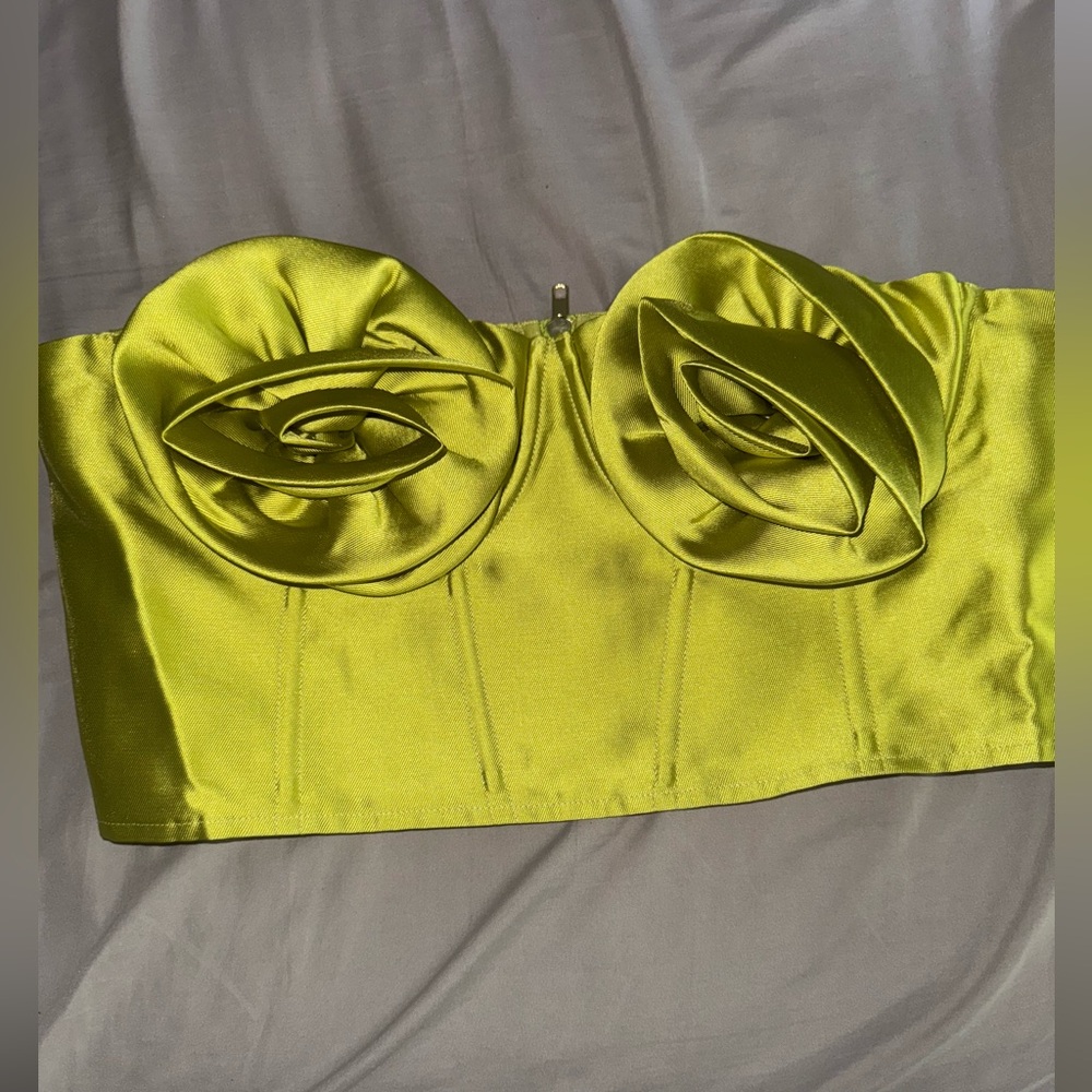 Luxe Strapless Satin Bandeau - Vibrant Yellow